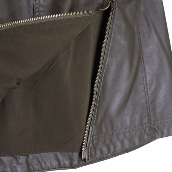 FREE PEOPLE Feelin Fresh Vegan Mini Skirt Olive Green Front Asym Zip Women's 0 - Picture 5 of 8